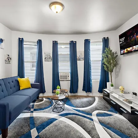 Fun Family Getaway - Nyc & Nwk W Free Parking Apartment